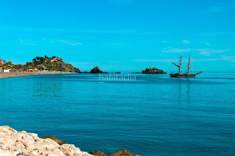 Foto e23c4633-3d3c-422f-b493-7905c8723ba9. Alquiler apartamento en paseo de velilla 15a amplio apartamento situado en primera línea de playa con increíbles vistas al mar. en Almuñécar