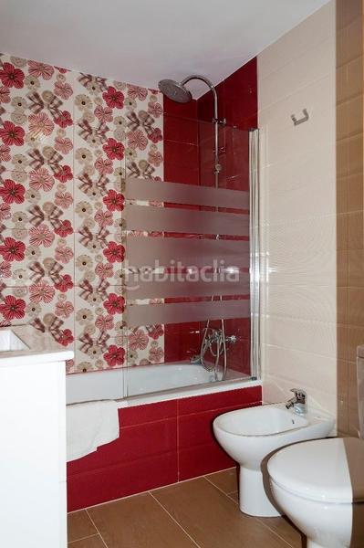 Foto 2f949686-43f6-4a8b-a5f8-fffc3a6df804. Lloguer casa adossada amb calefacció aparcament piscina a Almuñécar