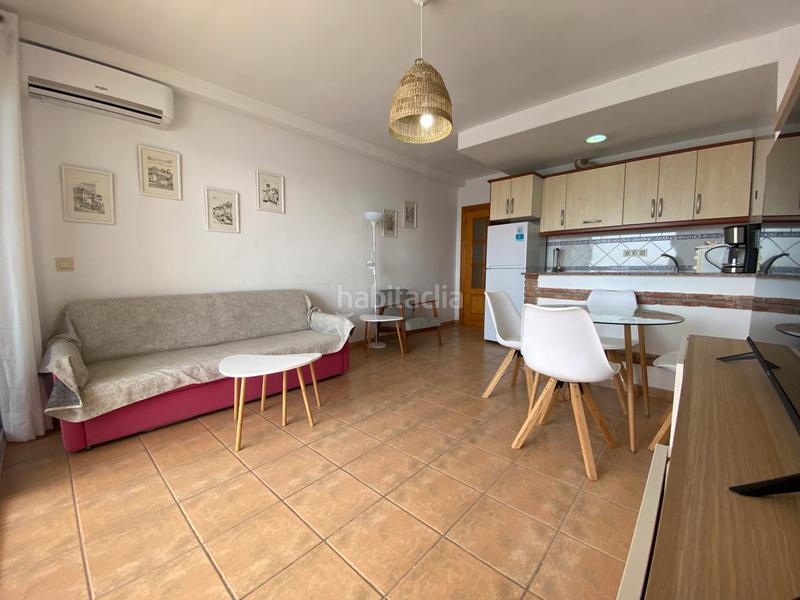 Foto 49d04abb-fd17-4f8f-8ddf-01e53d783594. Miete appartement in paseo de velilla 10 in Velilla - Velilla Taramay Almuñécar