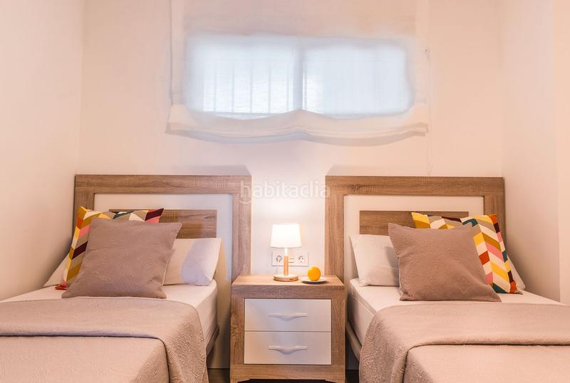 Foto 221e25a1-7cf1-42f3-95fe-ace944423bac. Alquiler apartamento en paseo de velilla 15d en Velilla - Velilla Taramay Almuñécar