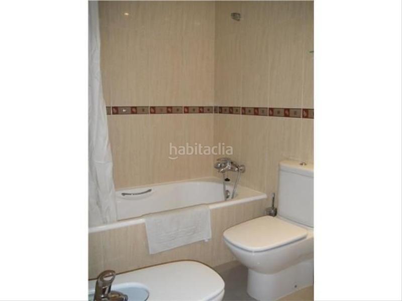 Foto 4a03477a-bd94-457d-9d91-7df36b49f8f2. Lloguer apartament a calle antonio cano 140 a San Luis Almería