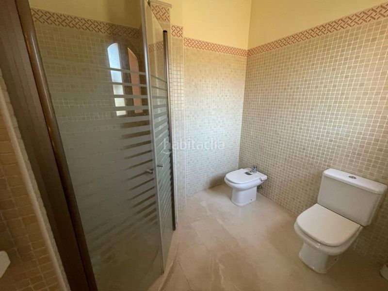 Foto 59d6c0eb-3a5d-48ab-a235-fb5e6cf6aee2. Casa adossada amb aparcament piscina a La Manga Club Cartagena