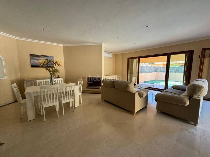 Foto f4321c1c-273a-4e89-a963-585ac1d519cd. Casa adossada amb aparcament piscina a La Manga Club Cartagena