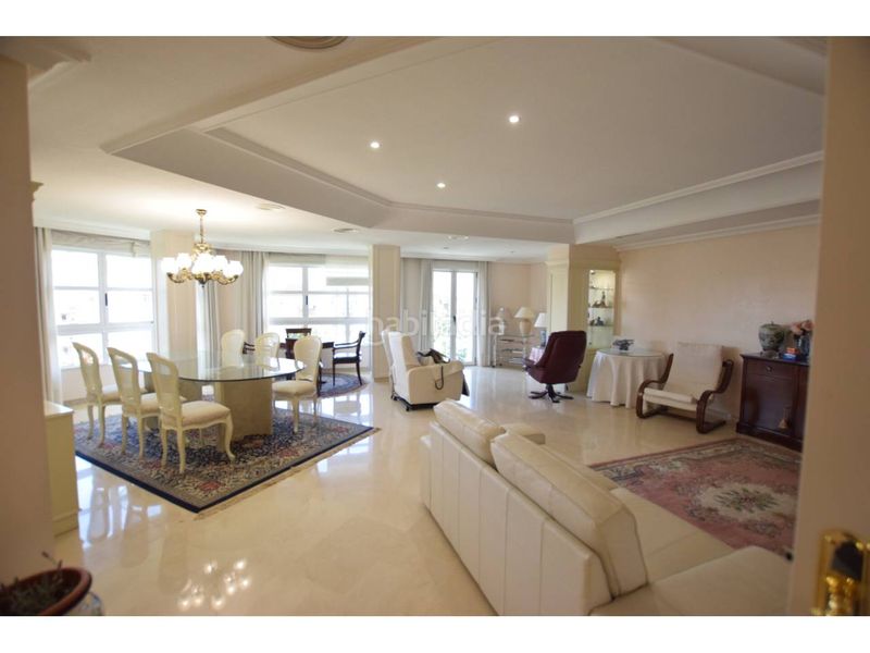 Foto c8723b0e-f2d3-4fc3-bb59-af3fb5849b09. Pis amb aparcament a Alameda Cartagena