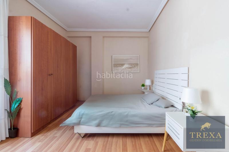 Foto e992bb1c-2adf-4a66-8bf6-169b21014190. Location appartement dans braulio moreno 21 dans Centro Almería