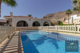 Chalet en Aguadulce Norte