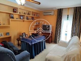 Pis a Écija. Piso en venta en merinos, 3 dormitorios.