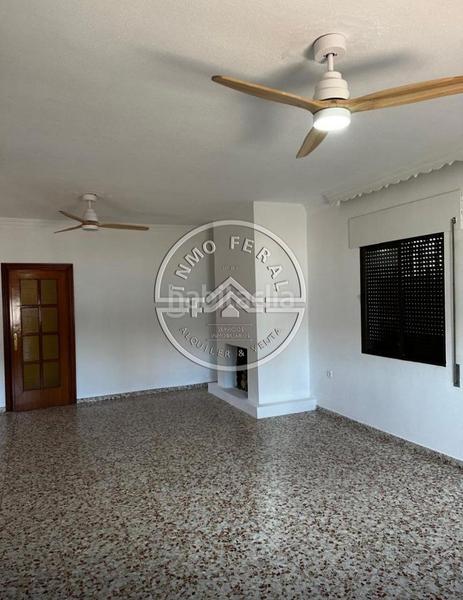 Foto 23e29743-7a60-4822-a709-ce514548140c. Terreno residenziale in Écija