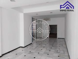 Geschäftsraum in Écija. Local comercial a la calle en venta en centro, 1 despacho.