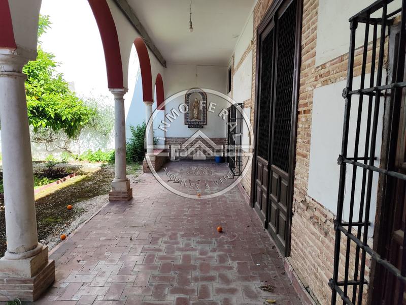 Foto 20e1fcce-5b9b-4fa6-8cd2-0b66ab19600e. Casa  en venta en centro, 10 dormitorios. en Écija