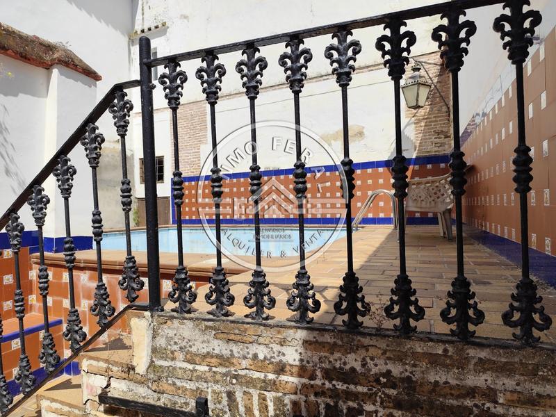 Foto 29f2bd3b-3424-4782-af80-6def1acd7031. Casa  en venta en centro, 10 dormitorios. en Écija