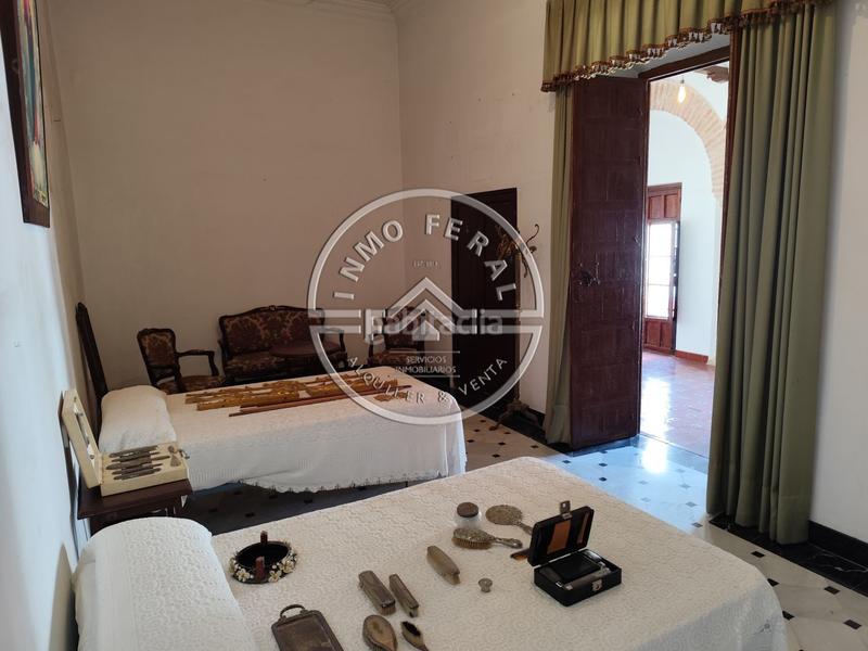 Foto 78ef03b8-559d-4c44-a395-c57923228dea. Casa  en venta en centro, 10 dormitorios. en Écija