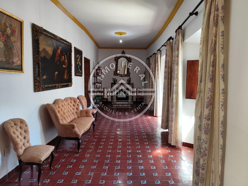 Foto a34559a0-3059-4792-8e17-96fbd4b1f942. Casa  en venta en centro, 10 dormitorios. en Écija