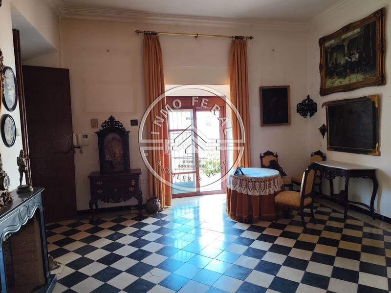 Foto cec8e276-71bd-49b6-86ae-1ddc9665f115. Casa  en venta en centro, 10 dormitorios. en Écija