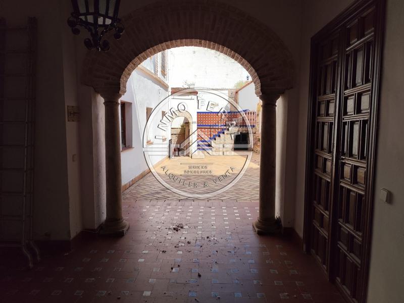 Foto dbde4534-a295-4c06-bb8c-8d69ba982e6f. Casa  en venta en centro, 10 dormitorios. en Écija