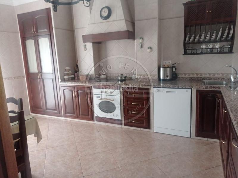 Foto f98b27d7-ffb6-4569-97d2-1e163173e9eb. Casa amb calefacció aparcament a Écija