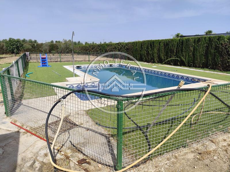 Foto fa84ccfd-d955-4e64-8063-332da4592aa5. Terreno residenziale in Écija