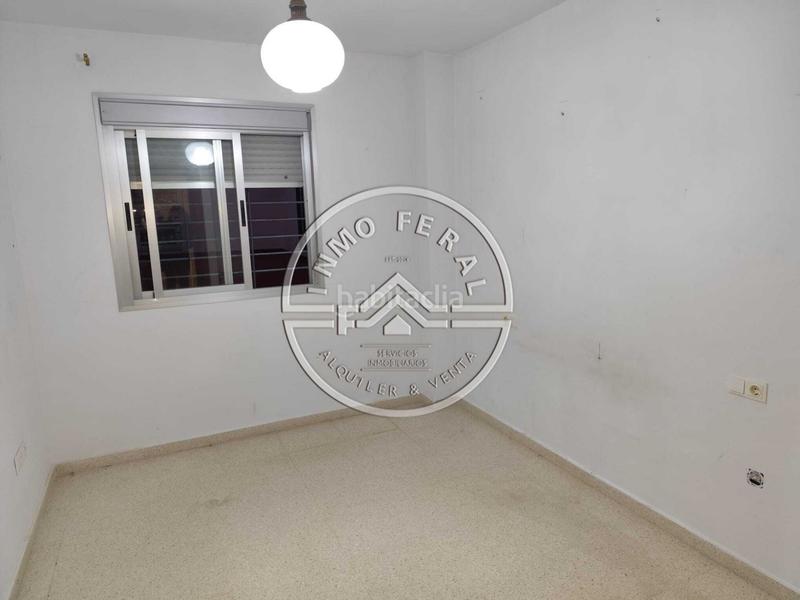 Foto d2b21c23-8d9a-43c1-8b41-90a12f06a603. Flat with heating in Écija