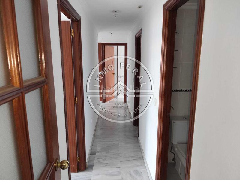 Foto 64a61b78-8e6d-4d69-b6f8-88ac78abf2c5. Pis amb calefacció piscina a Écija