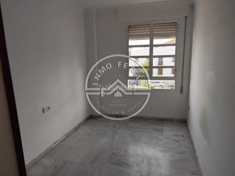 Foto c8e682f4-87d9-4a4e-8579-deb61db03774. Pis amb calefacció piscina a Écija