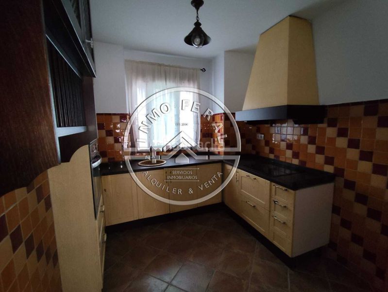 Foto a1d016f4-3662-48b5-a610-7e3034240aa7. Casa amb calefacció a Écija