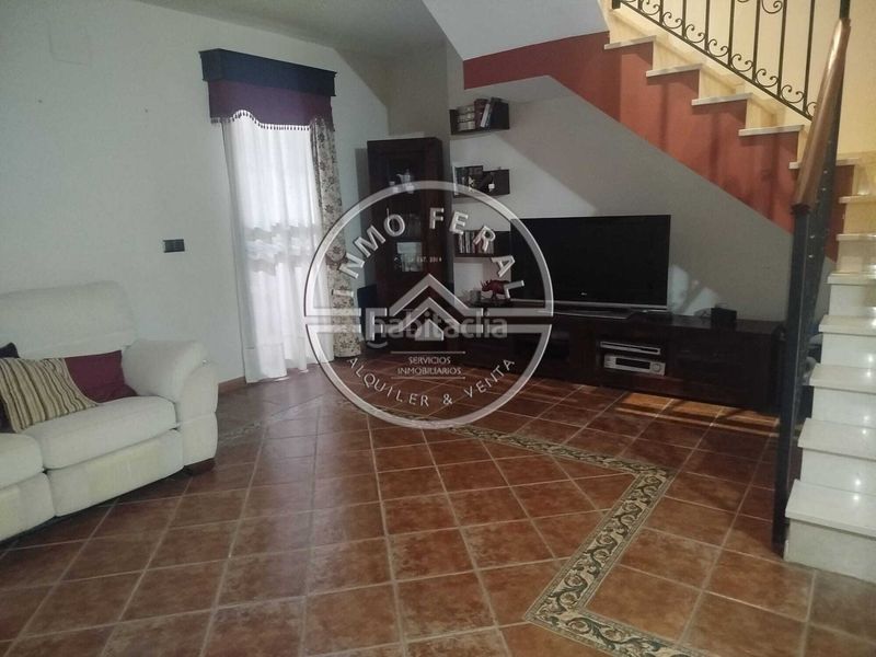 Foto 37ee3c65-d30d-4405-87fe-469052aa092a. Casa amb calefacció aparcament a Écija