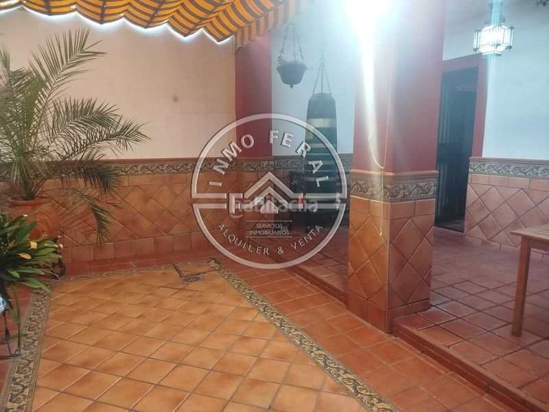 Foto 80d42e58-de98-4c0a-9ffc-b4fb29ce0248. Casa amb calefacció aparcament a Écija