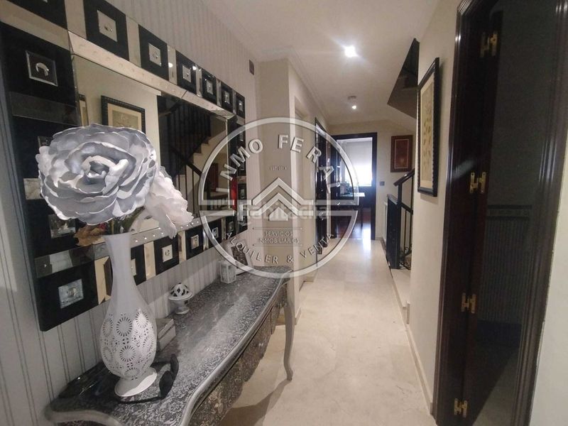 Foto f840028d-8382-4ec6-8576-4d13c4ed8dff. Casa amb calefacció aparcament a Écija