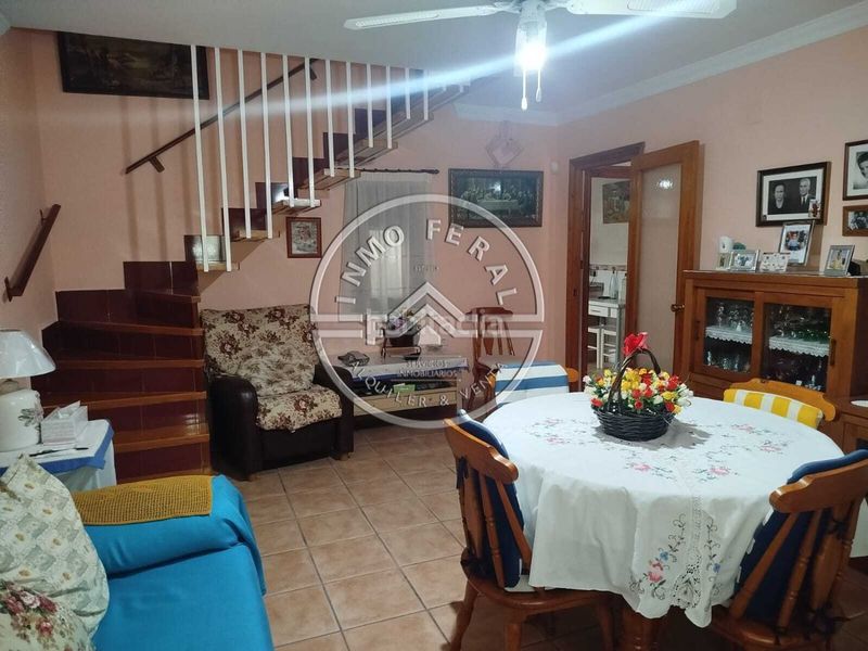 Foto da249c23-0438-4e3d-a48d-c2c32e54f256. Casa amb calefacció a Écija