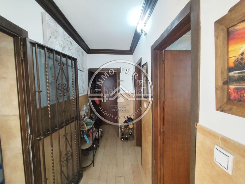 Foto a83790a1-ac2e-4b30-948c-79f9dc8127ec. Casa amb calefacció aparcament a Écija