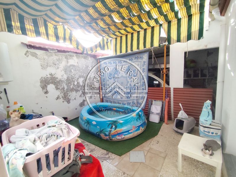 Foto f8011f13-b1cb-4c2c-8325-d584a50bfe1c. Casa amb calefacció aparcament a Écija