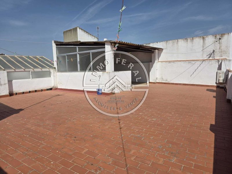 Foto 92e4027d-645c-477a-8f8b-8217a1eac3e5. Casa amb calefacció a Écija