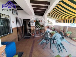 Casa in Écija. Casa en venta en otras zonas, 4 dormitorios.