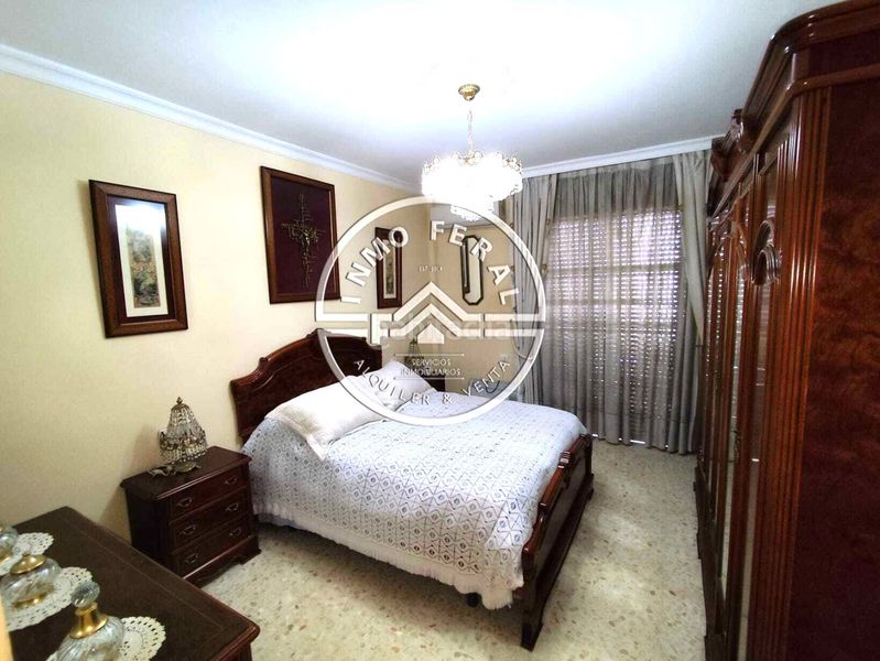 Foto 7a7f430c-866c-4b32-aea9-34d61a05d634. Casa amb calefacció aparcament a Écija