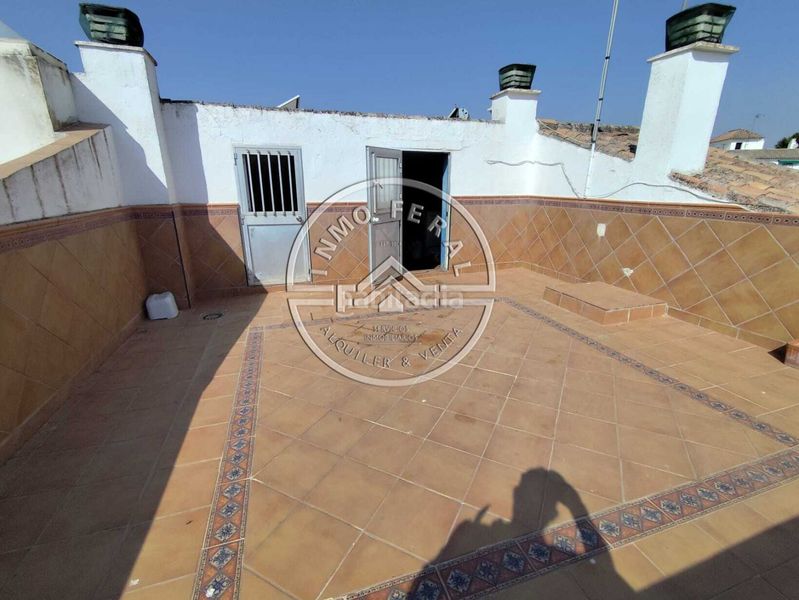 Foto 82b7bae0-54a6-419a-bde6-f8f6511ca2e7. Casa amb calefacció aparcament a Écija