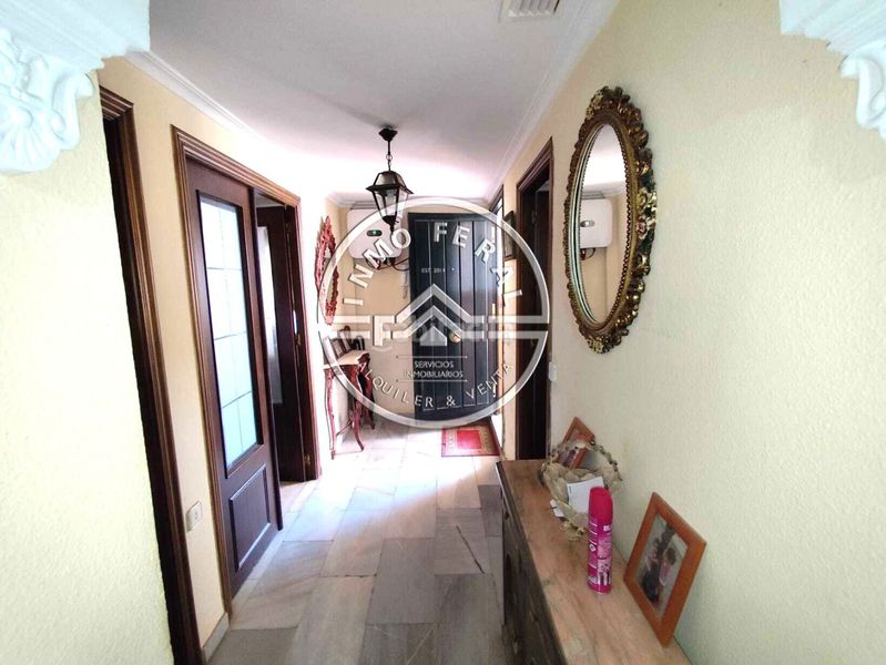 Foto d9ef62e2-4ea6-4b26-9c7f-e9a8c2a1d994. Casa amb calefacció aparcament a Écija