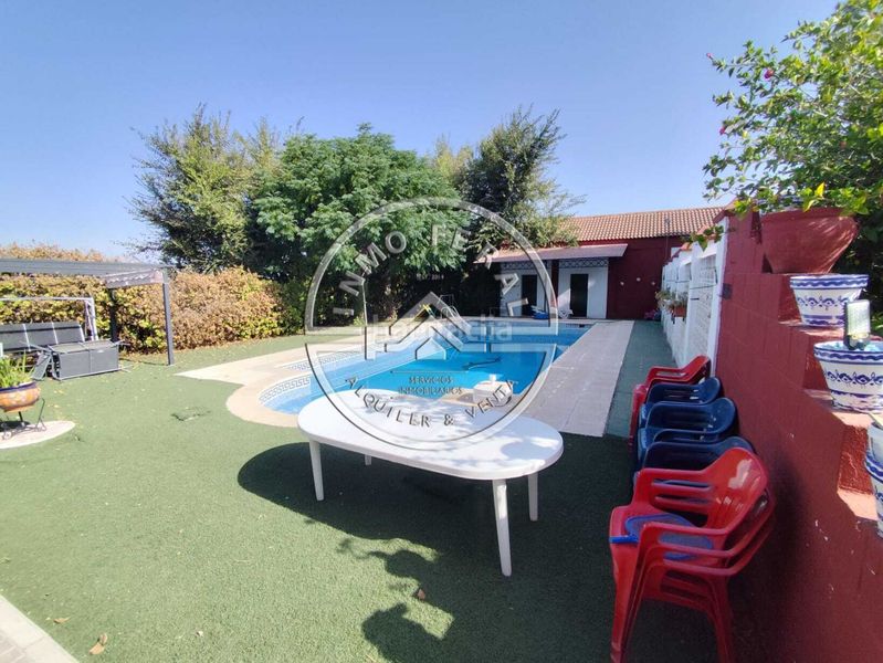Foto 758a5886-5dfc-4990-b264-bf19cb9c21fb. Xalet amb calefacció aparcament piscina a Carlota (La)