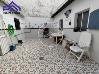 House in Cañada Rosal. Casa en venta en cañada rosal, 4 dormitorios.