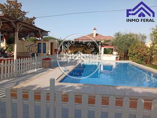 Chalet à Fuente Palmera. Chalet en venta en el villar, 4 dormitorios.