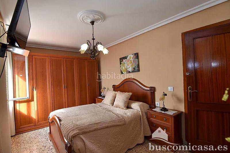 Foto 4a51286f-6fe0-4650-bf32-ea67c726b39e. Semi detached house with parking in Zona Hospital Linares