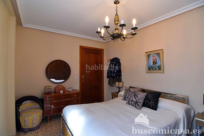 Foto 5e13ed2c-f67f-4ad3-ba45-84f033e7384d. Semi detached house with parking in Zona Hospital Linares