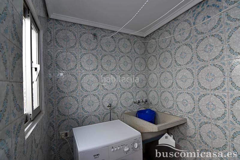 Foto 662b0ea3-88a4-4b43-bea8-00172e609726. Semi detached house with parking in Zona Hospital Linares