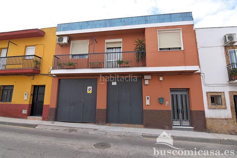 Foto 7c142a40-6943-4005-b444-4ec2bd155b4a. Semi detached house with parking in Zona Hospital Linares