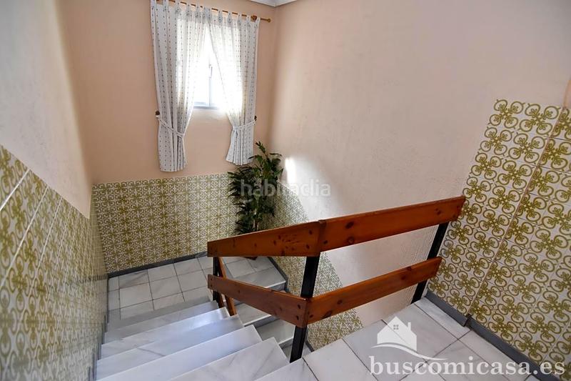 Foto 815f4a8a-6ee8-480f-a15e-6da2a92aa654. Semi detached house with parking in Zona Hospital Linares