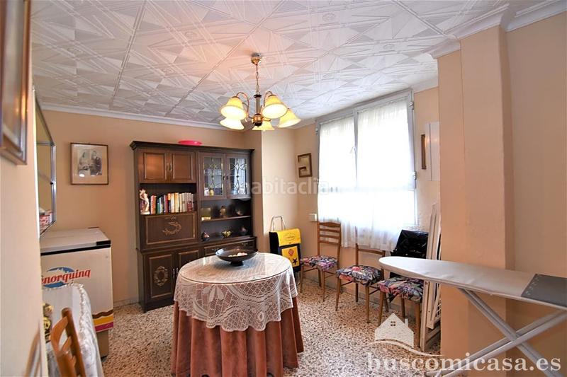 Foto ab709833-3559-4792-8ad0-ecf8b1d28a53. Semi detached house with parking in Zona Hospital Linares