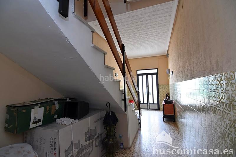 Foto afb59bf2-b32d-42d5-8dd8-cace8566ac63. Semi detached house with parking in Zona Hospital Linares