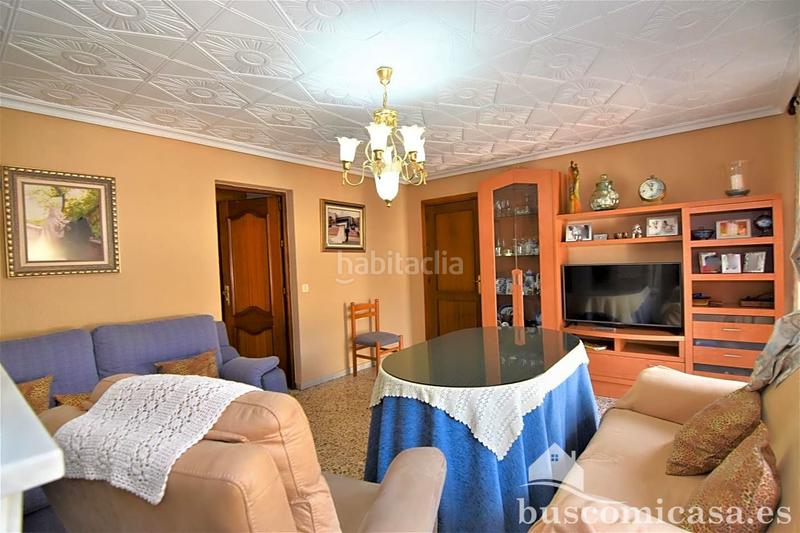 Foto f1424e64-4e16-4fa7-8cf1-25e66fba4695. Semi detached house with parking in Zona Hospital Linares