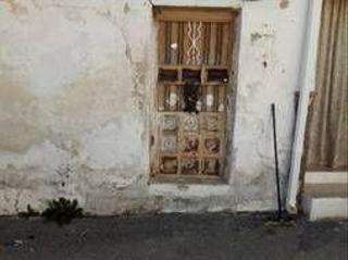 Haus  Alta. Vivienda adosada para reformar en montejicar.