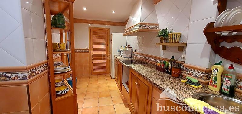 Foto b7354df2-8836-417f-bd04-57f7a8ed9311. Planta baixa amb calefacció a Zona Hospital Linares