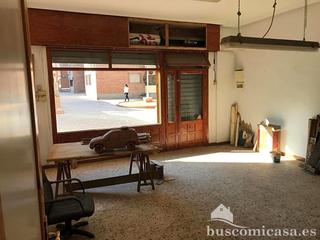 Geschäftsraum  N/a. Este local comercial se encuentra a espaldas de la avenida andal